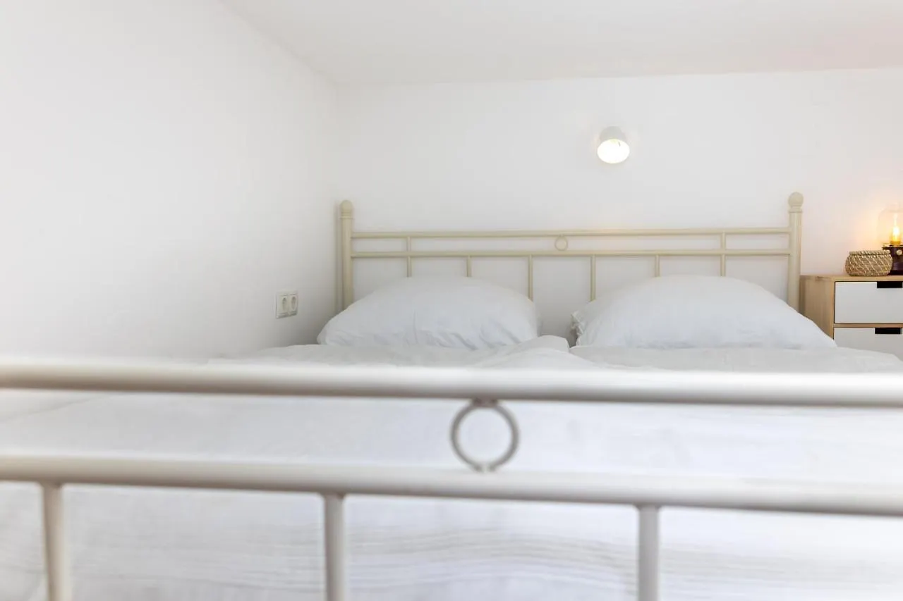 Cozy Studio, Private Garden, 8 Min To City Center فيينا 0*,  النمسا