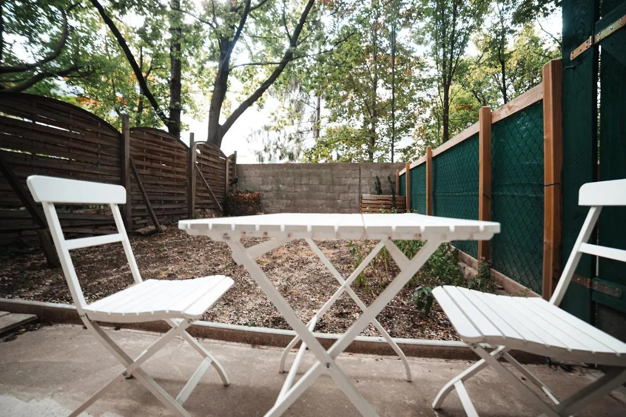 شقة Cozy Studio, Private Garden, 8 Min To City Center فيينا النمسا